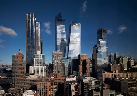 Hudson Yards A Guide To The Enormous Buildings Of Manhattans New