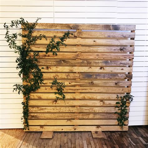 Pallet Backdrop This Pallet Backdrop Is Perfect For Any Ceremony Or