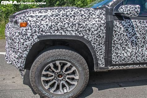 2023 Chevy Colorado Available With New Stowflex Tailgate