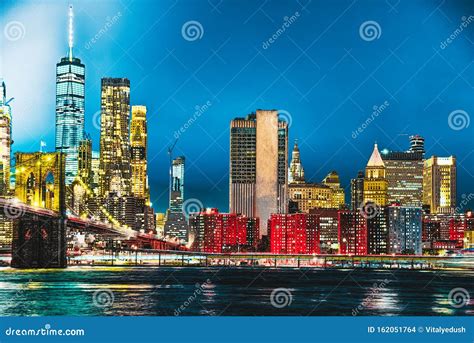 New York Night View Of The Lower Manhattan And The Brooklyn Bridge