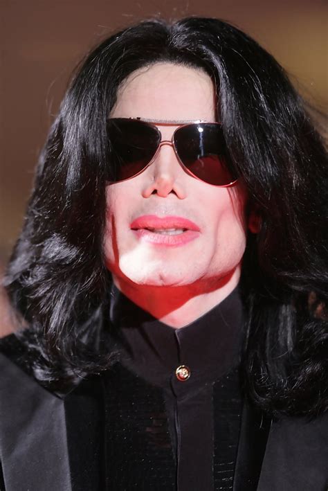 Michael jackson — black or white 04:15. Michael Jackson Photos Photos - World Music Awards 2006 - Arrivals - Zimbio