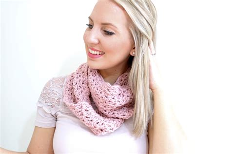 easy infinity scarf tutorial crochet bella coco by sarah jayne