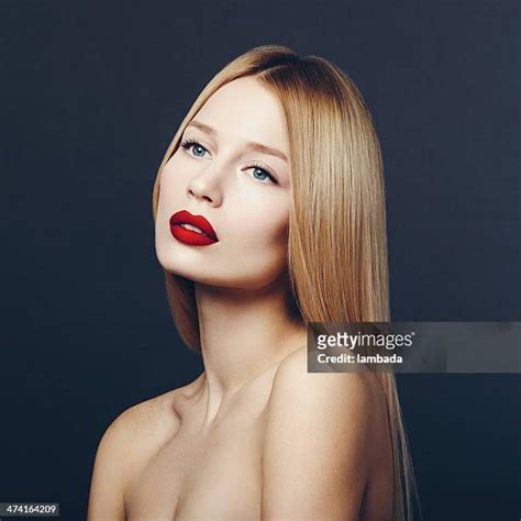 Blonde Nude Models Photos And Premium High Res Pictures Getty Images