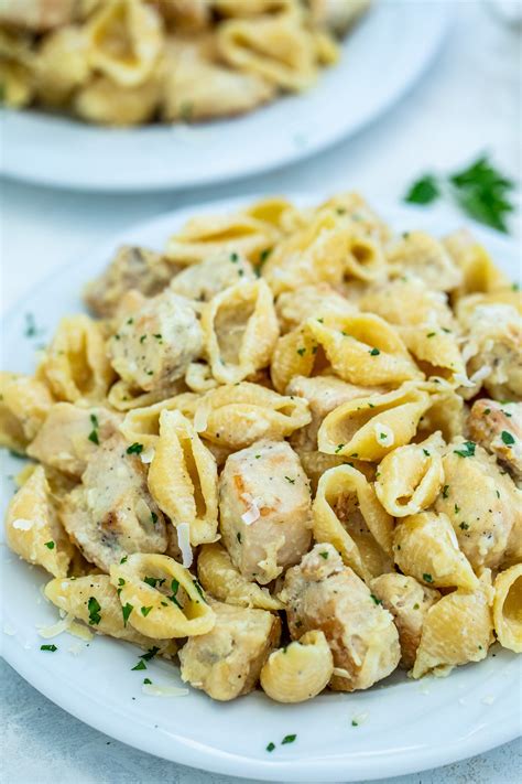 One Pan Chicken Alfredo Pasta 3