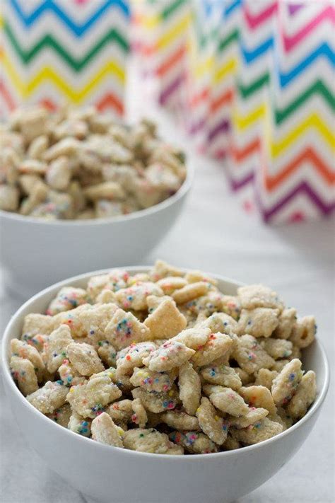 Throwing A Baby Sprinkle In 12 Easy Steps Puppy Chow Baby Shower