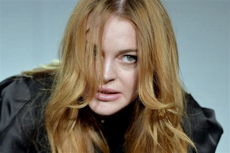 Lindsay Lohan Is Suing Fox News The New Daily