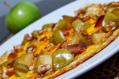 Eat Live Grow Paleo Eggs With Apples Cheese And Bacon