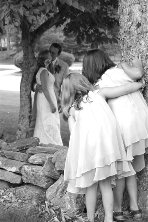Having Some Fun With The Flower Girls Flower Girls Have Some Fun Photog Peek Couple Photos