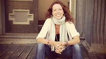 Pamela Springsteen to talk pics, including brother Bruce's, on ...