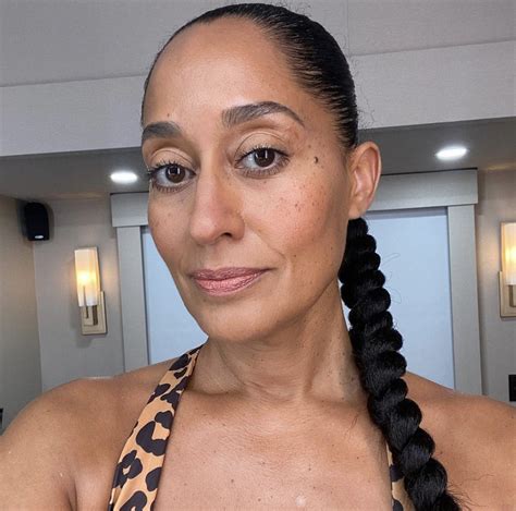 I Cant Tell Which Is Which Tracee Ellis Ross Fans Say She Is Aging