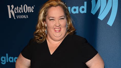Tlc Reassessing Future Of Honey Boo Boo Amid Reports Of Mama June Dating Sex Offender Cbs News