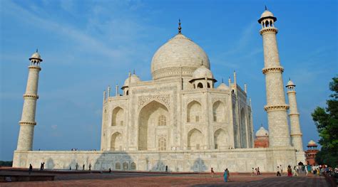The taj mahal, often referred as the crown of palaces is a marvel creation of mughal emperor shah jahan. India Travel Blogs, Tourists Travel Experience | Travel ...