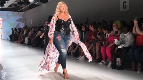 Torrids Plus Size Nyfw Show Defied Trumps Political Ugliness Beautifully