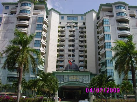 Berikut kami maklumkan untuk anda hotel murah di langkawi kuah lengkap dengan alamat. PAKEJ KE LANGKAWI TRAVEL & TOUR: APARTMENT KONDO ISTANA ...
