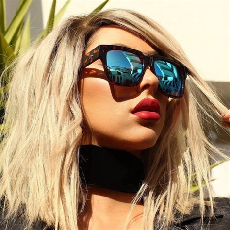 Sunglasses Quay Mirrored Sunglasses Red Lipstick Make Up Hairstyles Blonde Hair Wheretoget