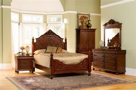 Cherry Finish Classic Antique Style Bedroom With Carving Details