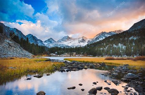 Amazing Landscape Beautiful Mountain Sunset — Stock Photo