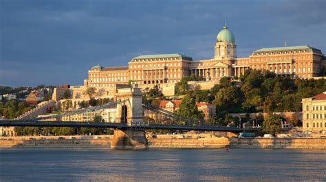 Castello Di Buda A Budapest Expedia
