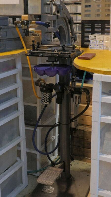 Pneumatic Heritage Foot Press Machine Oldsold