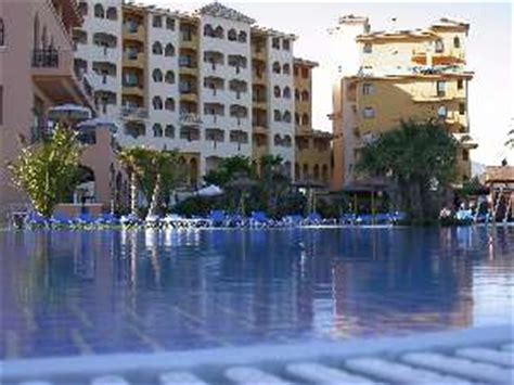 El hotel balmoral está a 50 metros de la playa torrequebrada de benalmádena, en la costa del sol. Hotel IPV Palace & Spa, Fuengirola, Costa del Sol ...