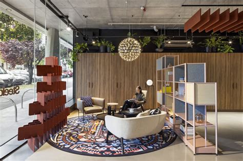 Steelcase Worklife Showroom Puts Hybrid Working Into Motion Indesign