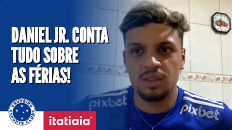 Daniel Jr Est Treinando Nas F Rias Meia Atacante Do Cruzeiro Abre O