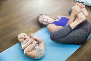 Yoga para Bebés Beneficios y Ejercicios