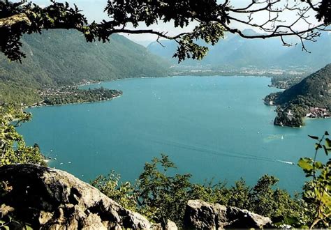 Lac D Annecy Qualité De L Eau - Le Lac d'Annecy, vue depuis le Roc de Chère | Lac, Lac annecy