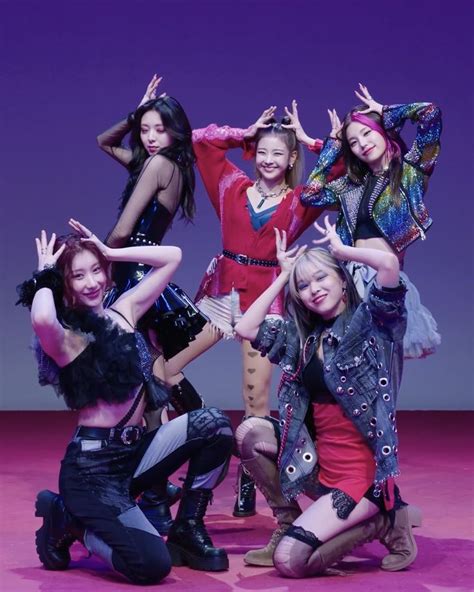 Pin By ˃̵ᴗ˂̵ On Itzy ⋆ ˚｡⋆୨୧˚ Itzy Kpop Concert Outfit Concert Outfit