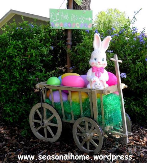27 pretty easter decorations to kiss goodbye to winter. Creative Easter Outdoor Decoration Ideas - Hative