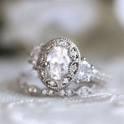 Fab Bridal Ring Ovalweddingrings Wedding Rings Vintage Wedding Rings Oval Bridal Ring Sets