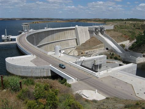 Alqueva Dam In Portugal 1600 1200 Dam Water Dam Portugal