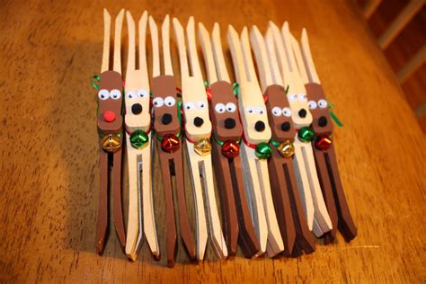 clothespin reindeer ornaments christmas clothespins christmas ornament crafts christmas crafts