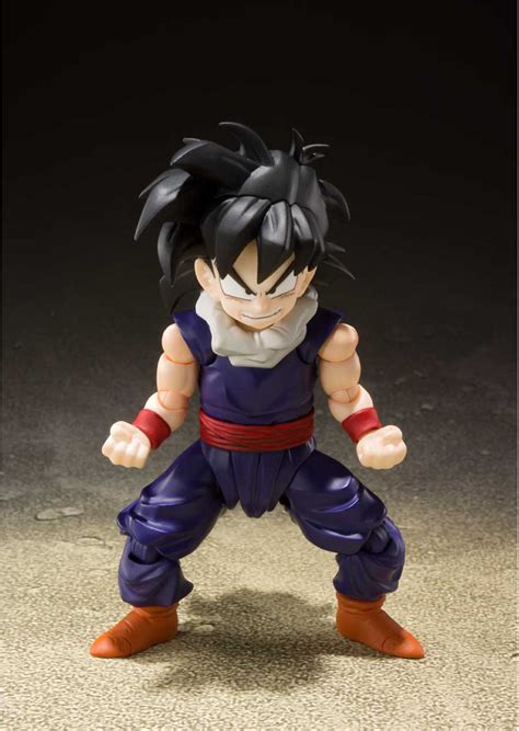 With how long dragon ball has been going, gohan's had numerous outfits. Dragon Ball Z - Son Gohan S.H. Figuarts Photos and Details ...