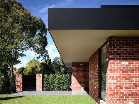 Elsternwick House By Inform Homeadore Brick Exterior House Red