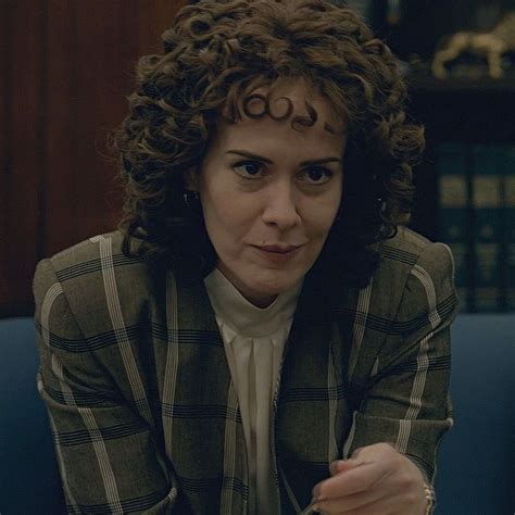 Pin By Elif On Acs Marcia Clark Icon Sarah Paulson Sarah Tv Shows