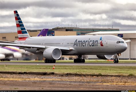 N718an American Airlines Boeing 777 300er At London Heathrow