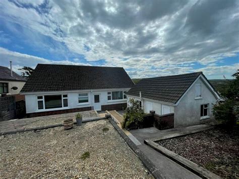 4 Bedroom Detached Bungalow For Sale In Myrtle Hill Ponthenry