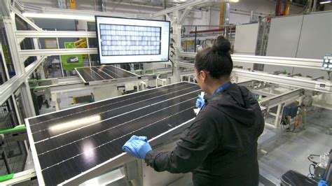 The Largest Solar Panel Manufacturers In The United States By Capacity