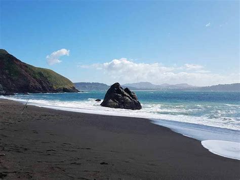 Black Sand Beach In San Francisco How To Get There Trails Tips