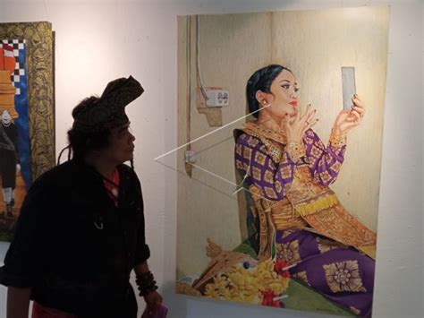 Pameran Lukisan Ekspresi Perempuan Indonesia Antara Foto