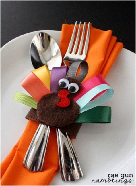 6 objects transformed into pots. 23 Neat Inexpensive DIY Thanksgiving Decorations For Every ...