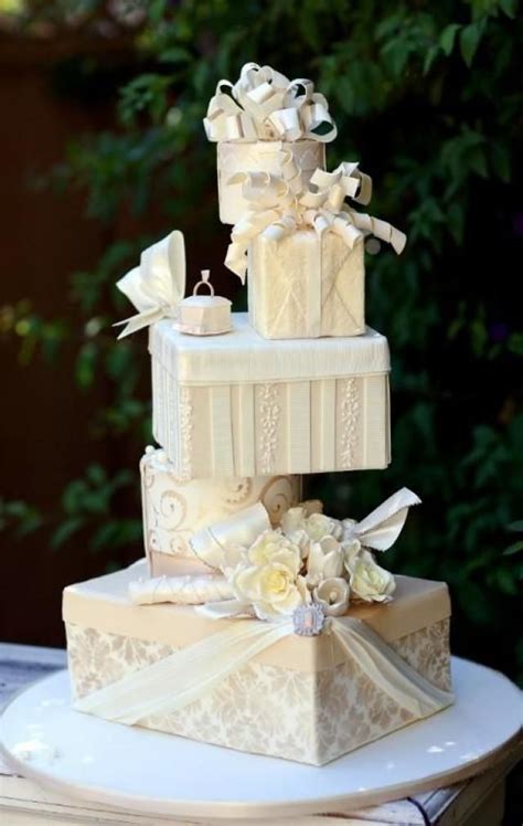 25 Unique Wedding Cakes Ideas