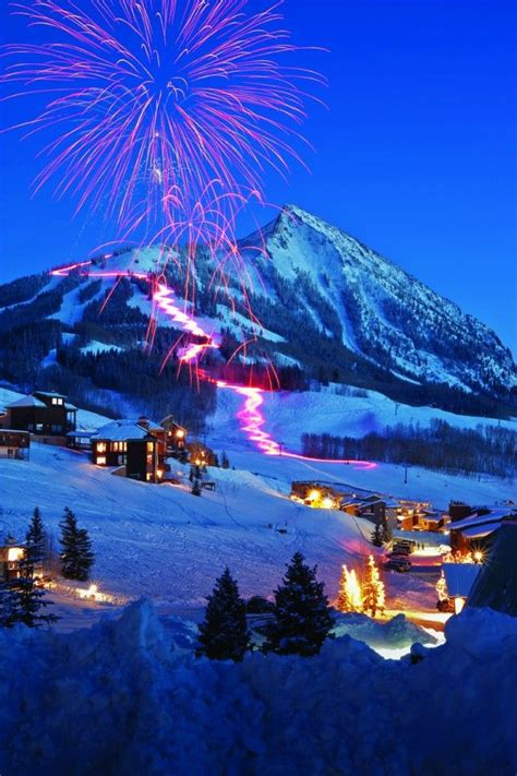 Best Destinations For Christmas Travel Aspen Colorado Christmas
