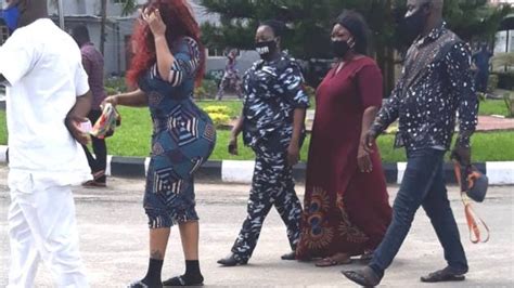 dr anu fed goment don arrest woman wey pipo accuse of fake bumbum operation bbc news pidgin