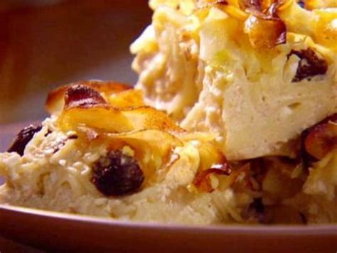 Put it in a large bowl, and stir in the ricotta, 1/2 cup of the parmesan, the egg, 1 teaspoon salt and the nutmeg. Lasagna Noodle Kugel Recipe | Alton Brown | Food Network