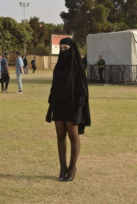 Woman Wearing Burqa Skirt Shocks Casablanca Festival