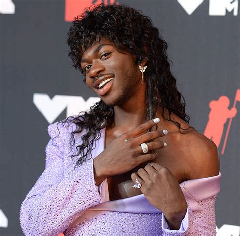 Dlisted Lil Nas X Thanked The “gay Agenda” After Taking Home Video Of The Year At The 2021 Mtv
