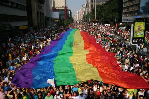 tudo sobre parada do orgulho lgbt de são paulo claudia