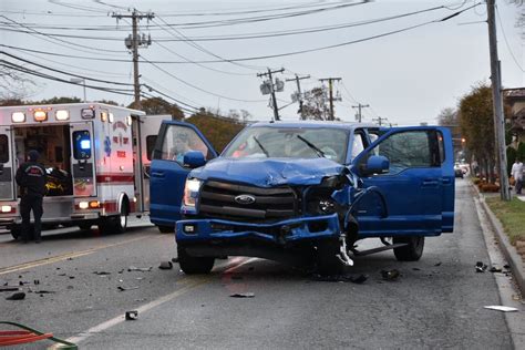 East Northport 2 Vehicle Crash Seriously Injures 1 Northport Ny Patch